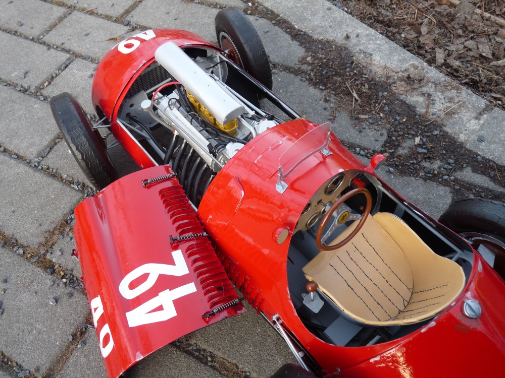Ferrari 275 F1 G.P. ©výcarsko 1950 (Plná velikost v novém okně) Ferrari 275 F1 G.P. ©výcarsko 1950