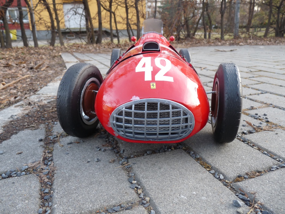Ferrari 275 F1 G.P. ©výcarsko 1950 (Plná velikost v novém okně) Ferrari 275 F1 G.P. ©výcarsko 1950