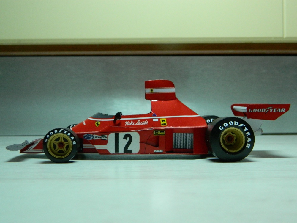 FERRARI 312B3 N.Lauda Zandvoort 1974 (Plná velikost v novém okně) FERRARI 312B3 N.Lauda Zandvoort 1974