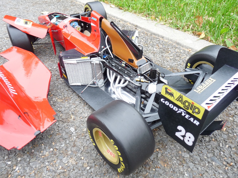 Ferrari 412 T1 B, GP Německo 1994 (Plná velikost v novém okně) Ferrari 412 T1 B, GP Německo 1994