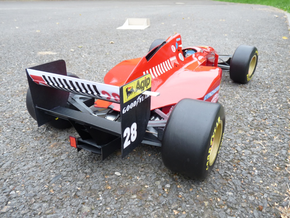 Ferrari 412 T1 B, GP Německo 1994 (Plná velikost v novém okně) Ferrari 412 T1 B, GP Německo 1994
