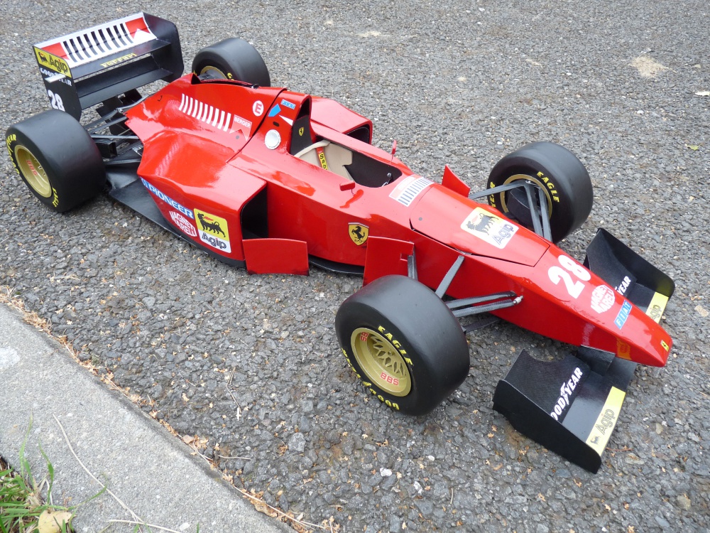 Ferrari 412 T1 B, GP Německo 1994 (Plná velikost v novém okně) Ferrari 412 T1 B, GP Německo 1994