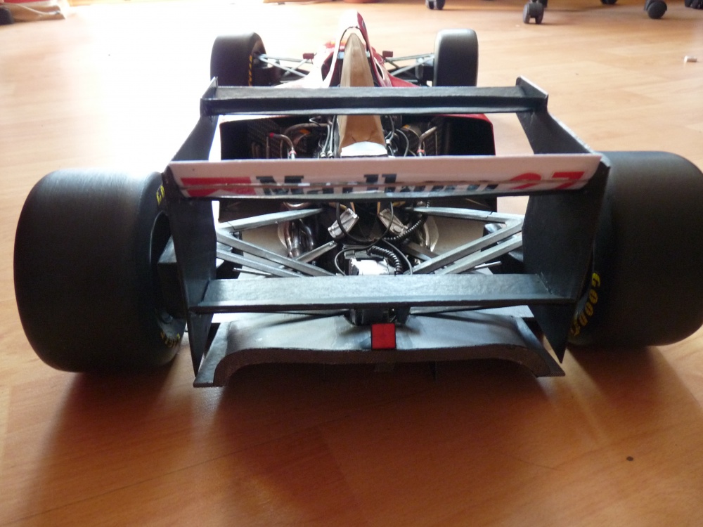 FERRARI 412 T1, GP Monako 1994 (Plná velikost v novém okně) FERRARI 412 T1, GP Monako 1994