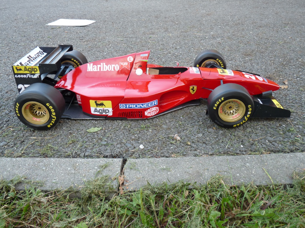FERRARI 412 T1, GP Monako 1994 (Plná velikost v novém okně) FERRARI 412 T1, GP Monako 1994