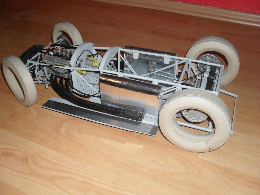FERRARI D 50 Streamlinner vers. B - Francie 1956- Průhledný model!!! (Plná velikost v novém okně) FERRARI D 50 Streamlinner vers. B - Francie 1956- Průhledný model!!!