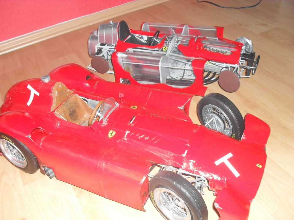 FERRARI D 50 Streamlinner vers. B - Francie 1956- Průhledný model!!! (Plná velikost v novém okně) FERRARI D 50 Streamlinner vers. B - Francie 1956- Průhledný model!!!