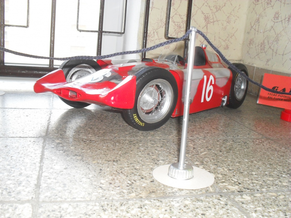 FERRARI D 50 Streamlinner vers. B - Francie 1956- Pr�hledn� model!!!