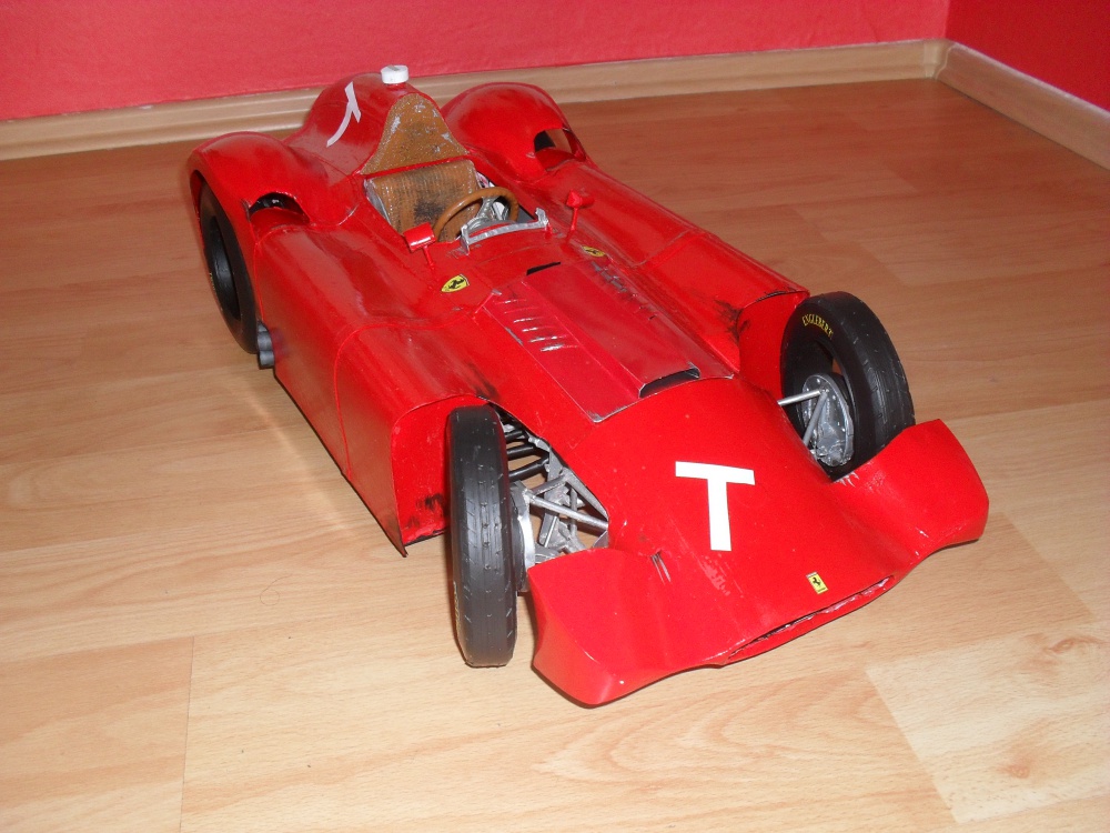 FERRARI D 5O Streamlinner vers.A - Francie 1956 (Plná velikost v novém okně) FERRARI D 5O Streamlinner vers.A - Francie 1956