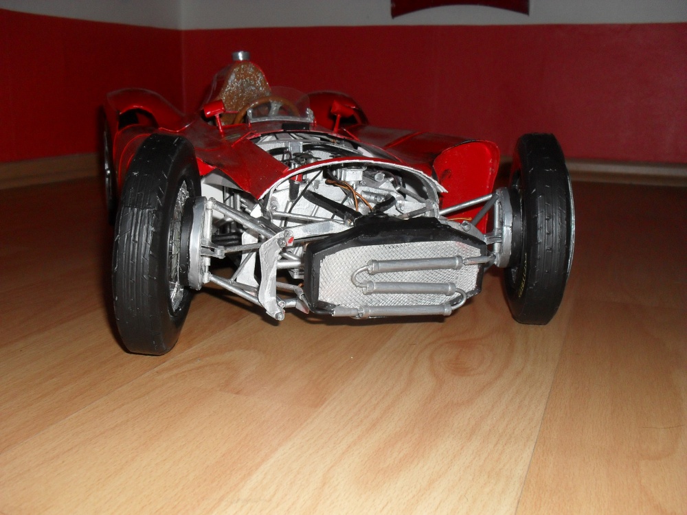 FERRARI D 5O Streamlinner vers.A - Francie 1956 (Plná velikost v novém okně) FERRARI D 5O Streamlinner vers.A - Francie 1956