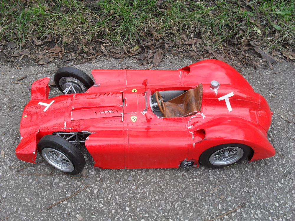 FERRARI D 5O Streamlinner vers.A - Francie 1956 (Plná velikost v novém okně) FERRARI D 5O Streamlinner vers.A - Francie 1956