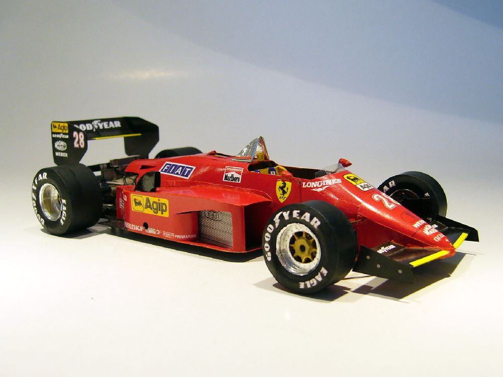 Ferrari F186/85 (Plná velikost v novém okně) Ferrari F186/85