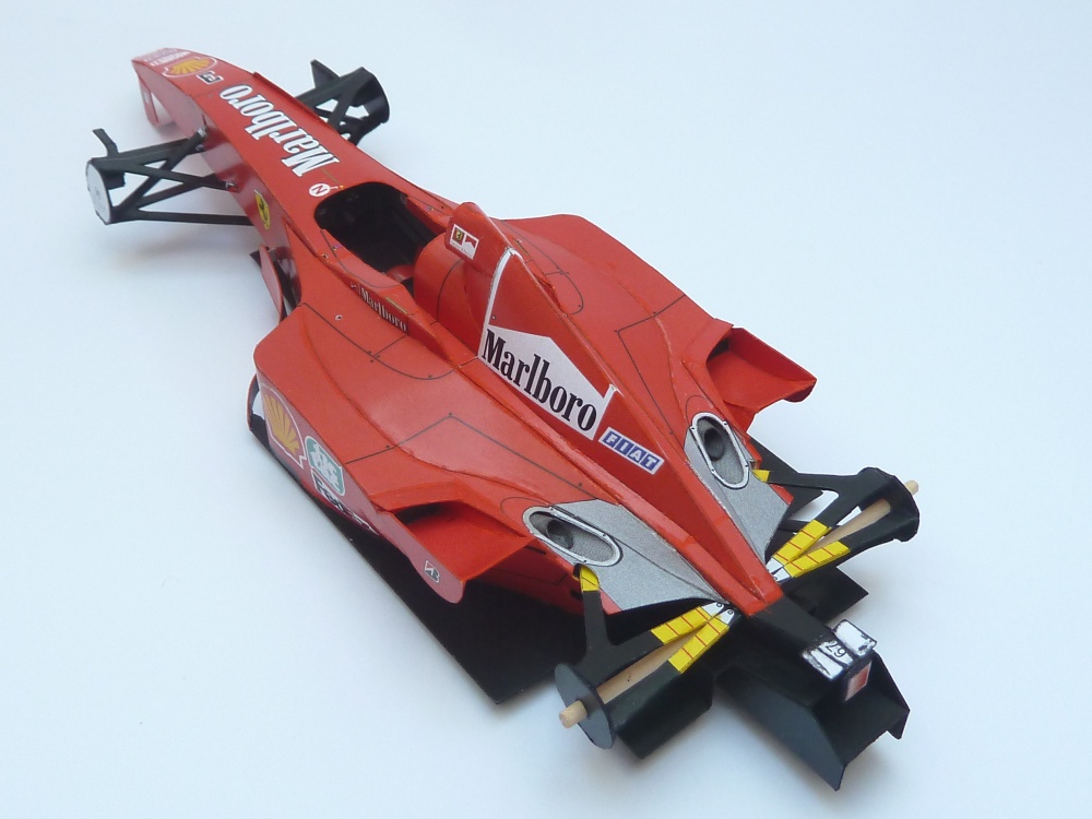 Ferrari F2000 (2000; Schumacher) (Plná velikost v novém okně) Ferrari F2000 (2000; Schumacher)