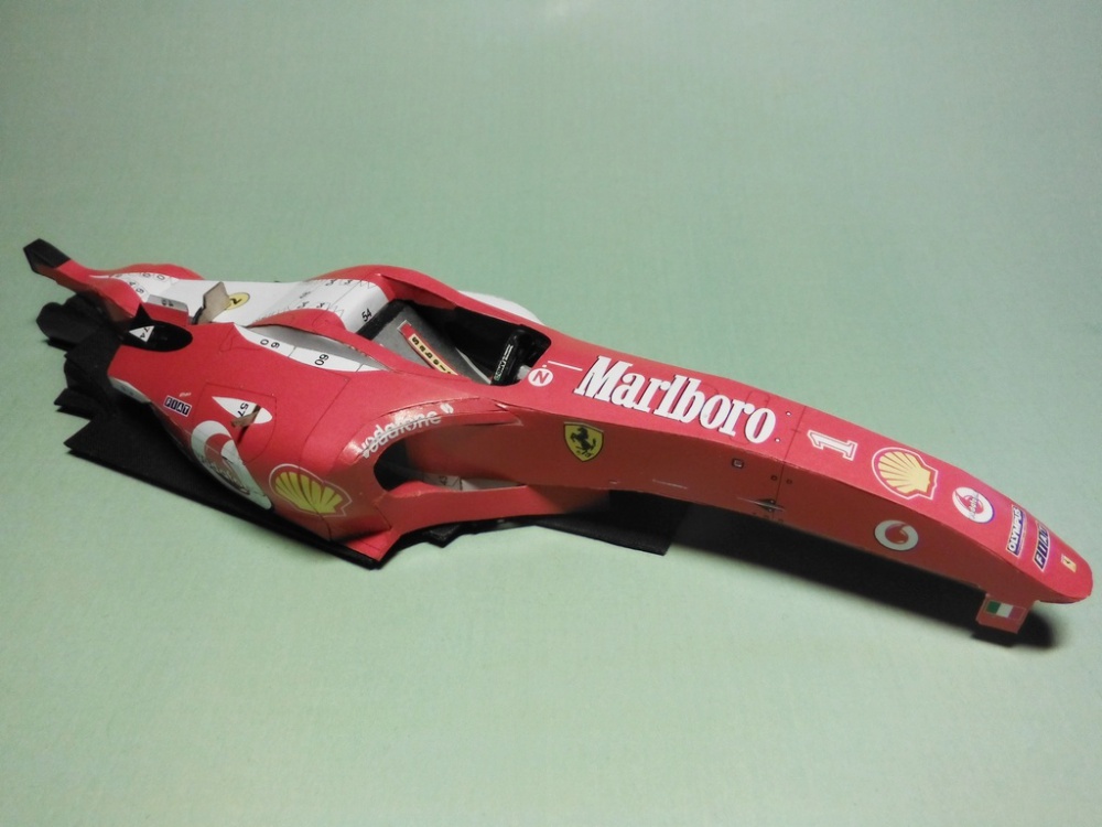 Ferrari F2004 (Plná velikost v novém okně) Ferrari F2004