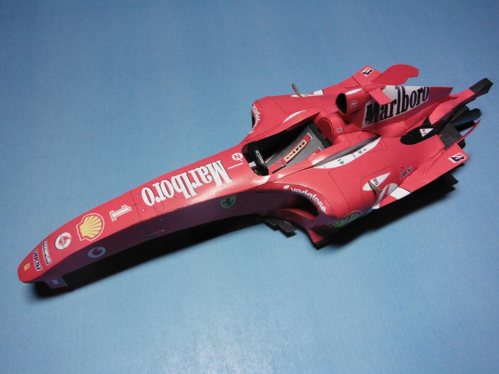 Ferrari F2004 (Plná velikost v novém okně) Ferrari F2004