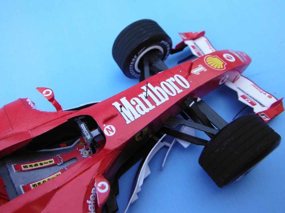 Ferrari F2004 (Plná velikost v novém okně) Ferrari F2004