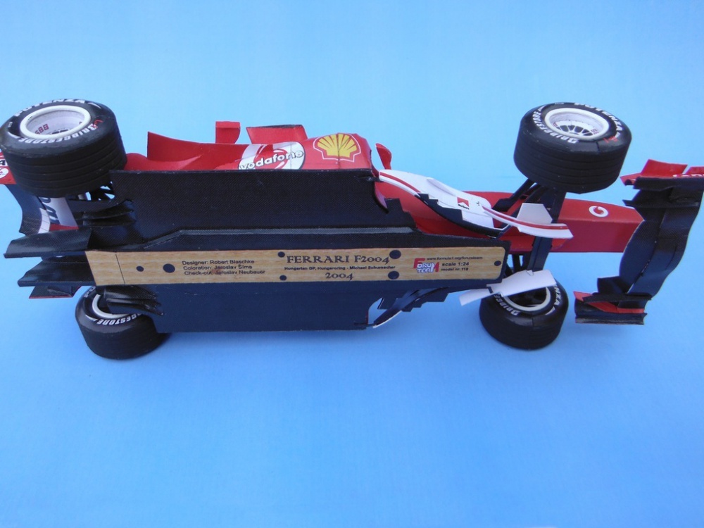 Ferrari F2004 (Plná velikost v novém okně) Ferrari F2004