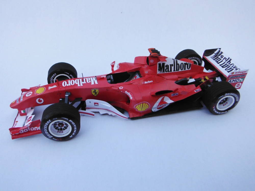 Ferrari F2004 (Plná velikost v novém okně) Ferrari F2004
