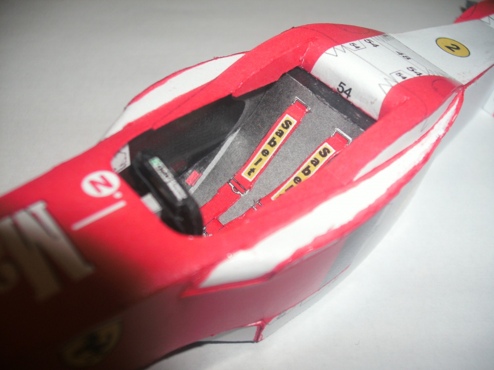 Ferrari F2004 - M. Schumi (Plná velikost v novém okně) Ferrari F2004 - M. Schumi