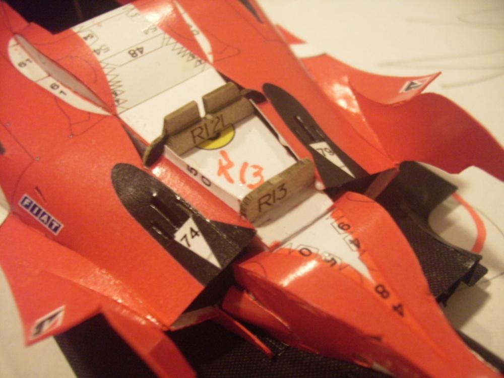 Ferrari F2004 - M. Schumi (Plná velikost v novém okně) Ferrari F2004 - M. Schumi