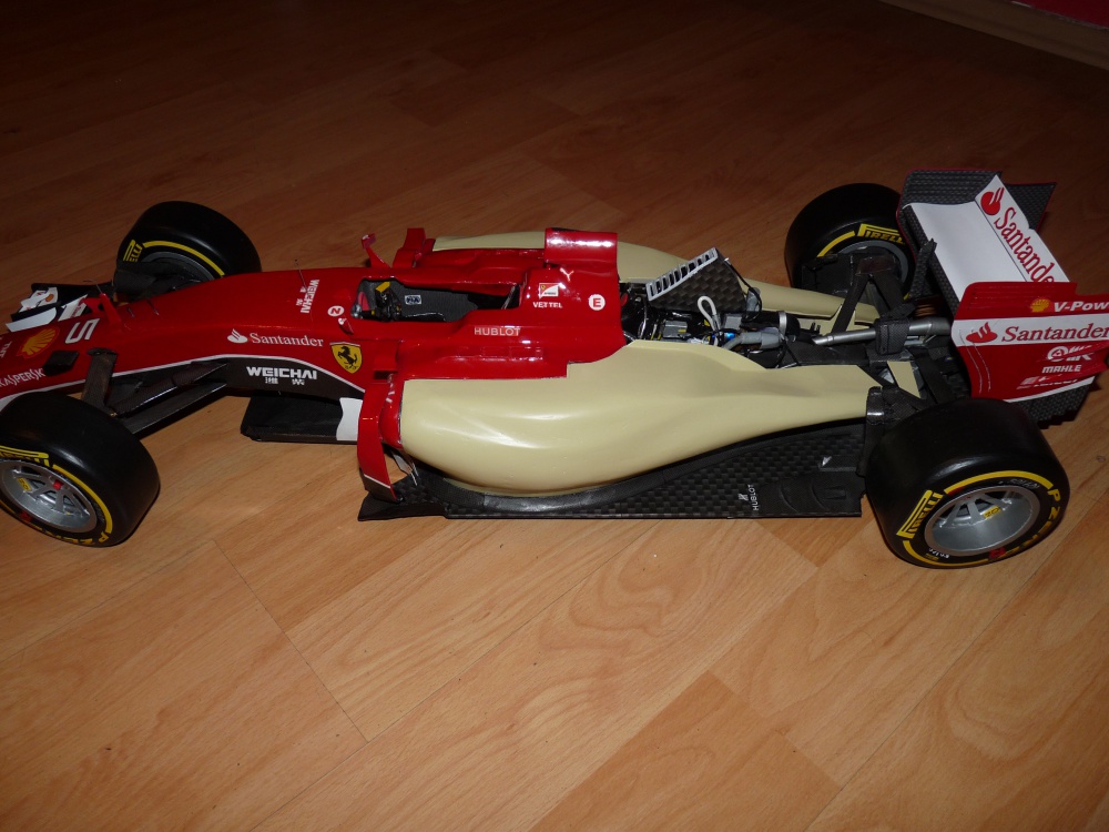 FERRARI SF 15 T Maďarsko 2015 (Plná velikost v novém okně) FERRARI SF 15 T Maďarsko 2015