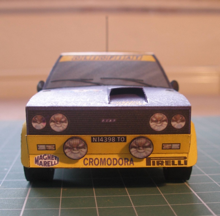 Fiat 131 ABARTH (Plná velikost v novém okně) Fiat 131 ABARTH