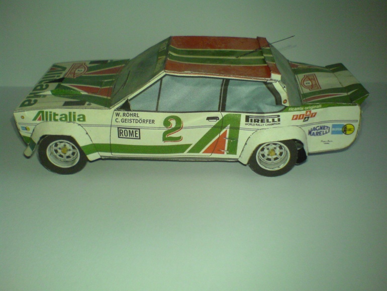 Fiat 131 Abarth (Plná velikost v novém okně) Fiat 131 Abarth