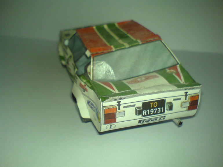 Fiat 131 Abarth (Plná velikost v novém okně) Fiat 131 Abarth