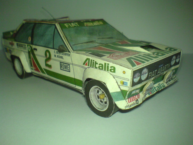 Fiat 131 Abarth (Plná velikost v novém okně) Fiat 131 Abarth