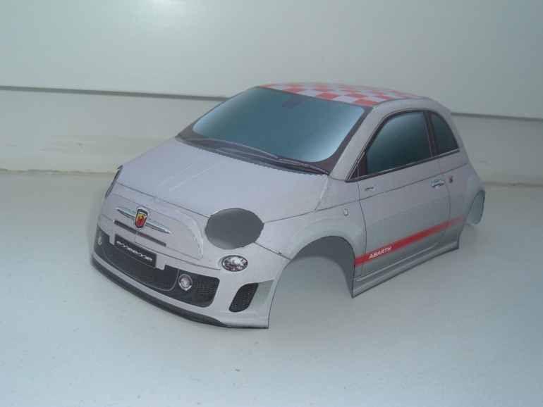 Fiat 500 Abarth esseesse (Plná velikost v novém okně) Fiat 500 Abarth esseesse