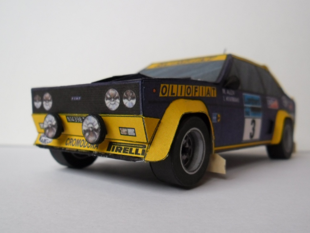 Fiat 131 ABARTH (Pln� velikost v nov�m okn�) Fiat 131 ABARTH