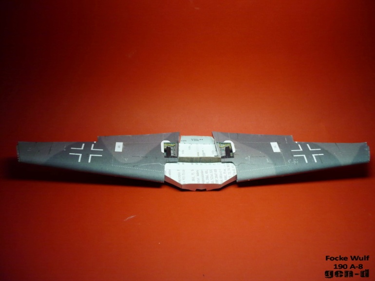 Focke Wulf 190 A-8 (Plná velikost v novém okně) Focke Wulf 190 A-8