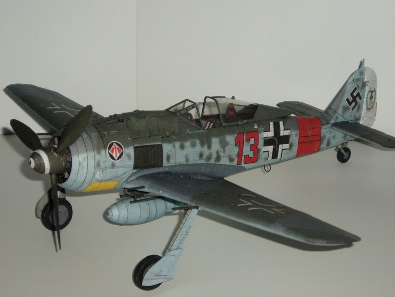 Focke-Wulf Fv 190 A-8 (Plná velikost v novém okně) Focke-Wulf Fv 190 A-8