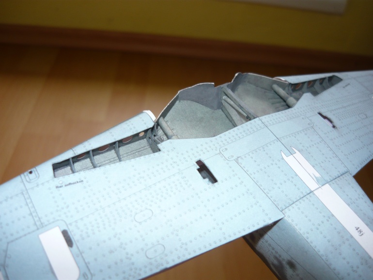FOCKE WULF Fw 190 A-8 (Plná velikost v novém okně) FOCKE WULF Fw 190 A-8