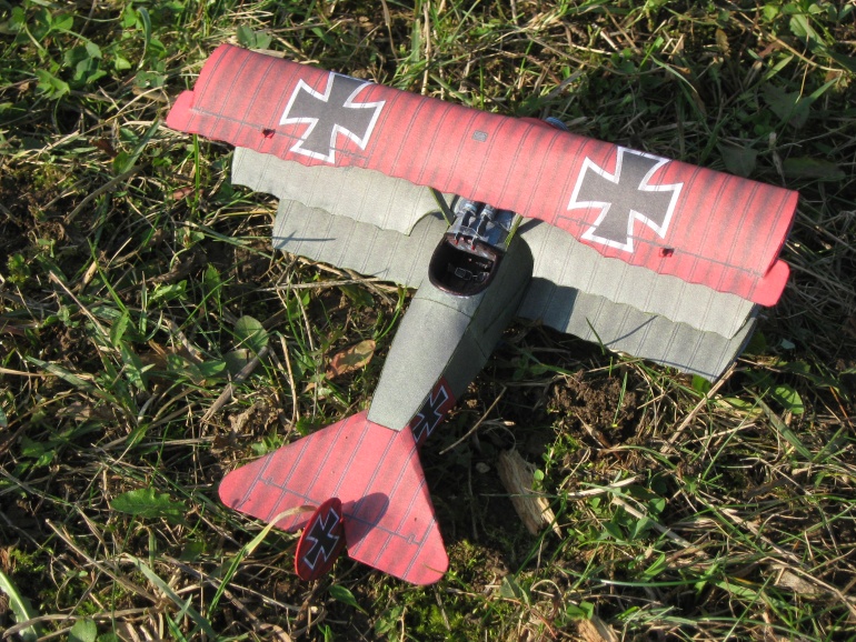 Fokker Dr1.-Triplane (Plná velikost v novém okně) Fokker Dr1.-Triplane