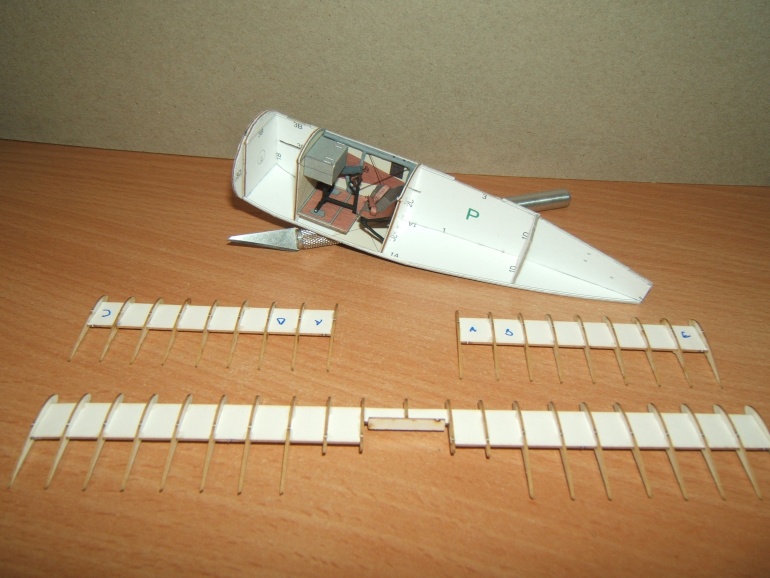 Fokker (Plná velikost v novém okně) Fokker