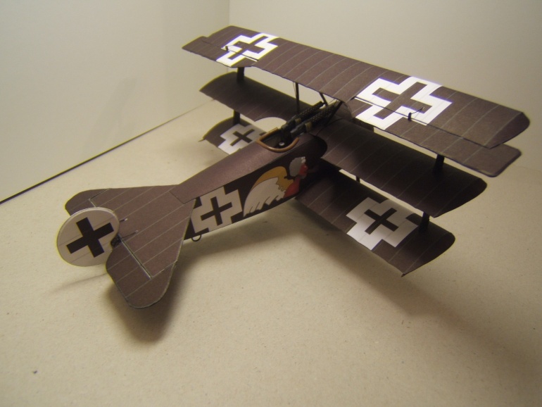 Fokker (Plná velikost v novém okně) Fokker