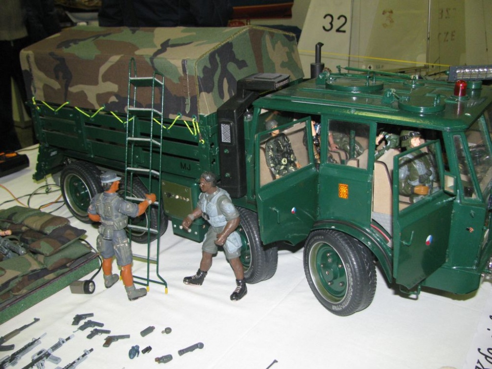 198196