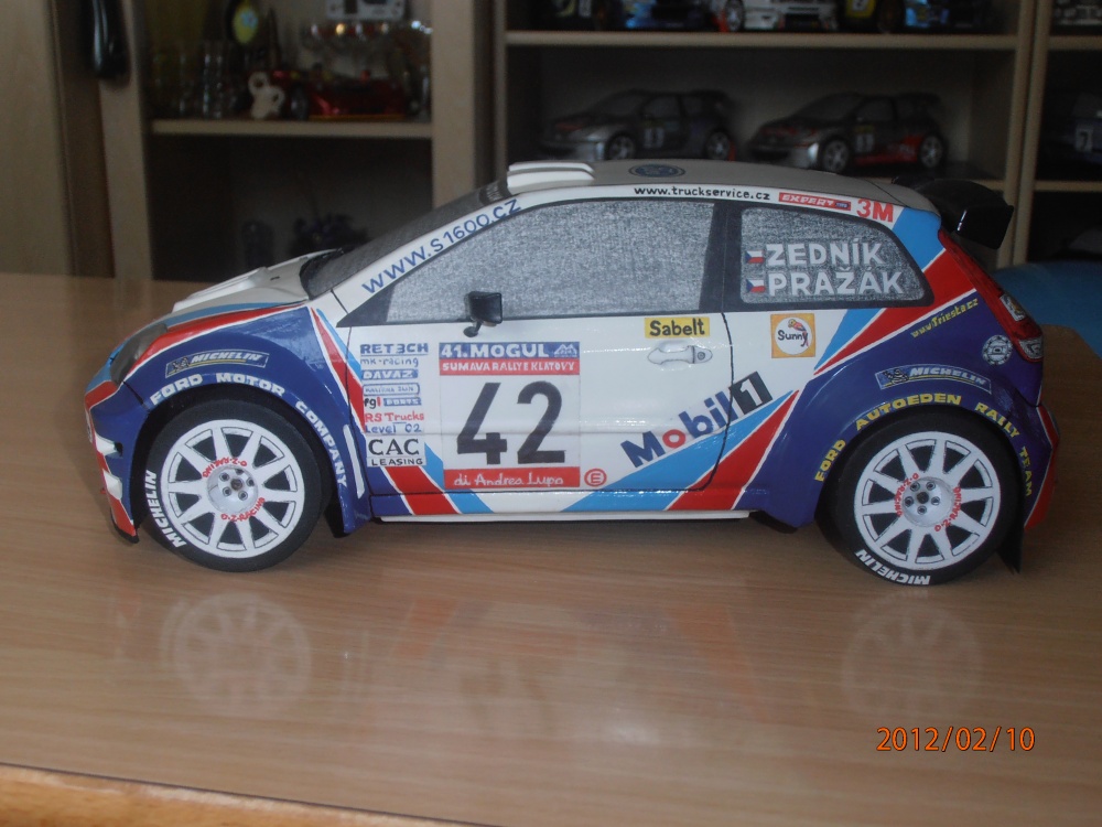 Ford Fiesta (Plná velikost v novém okně) Ford Fiesta