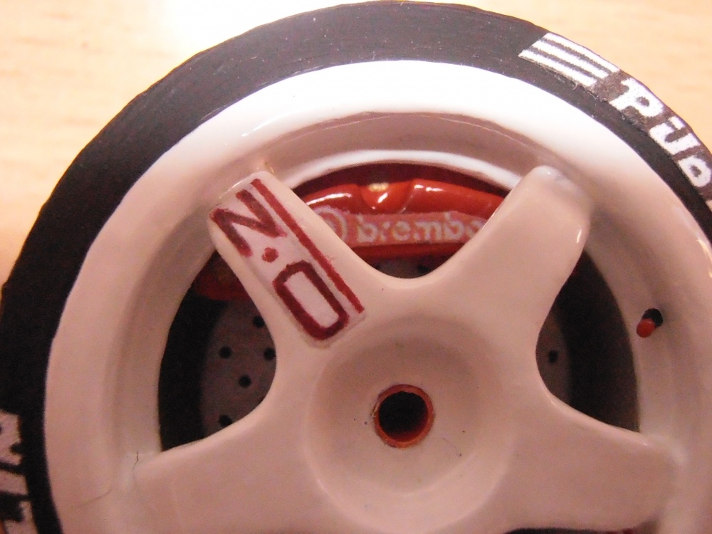 218646