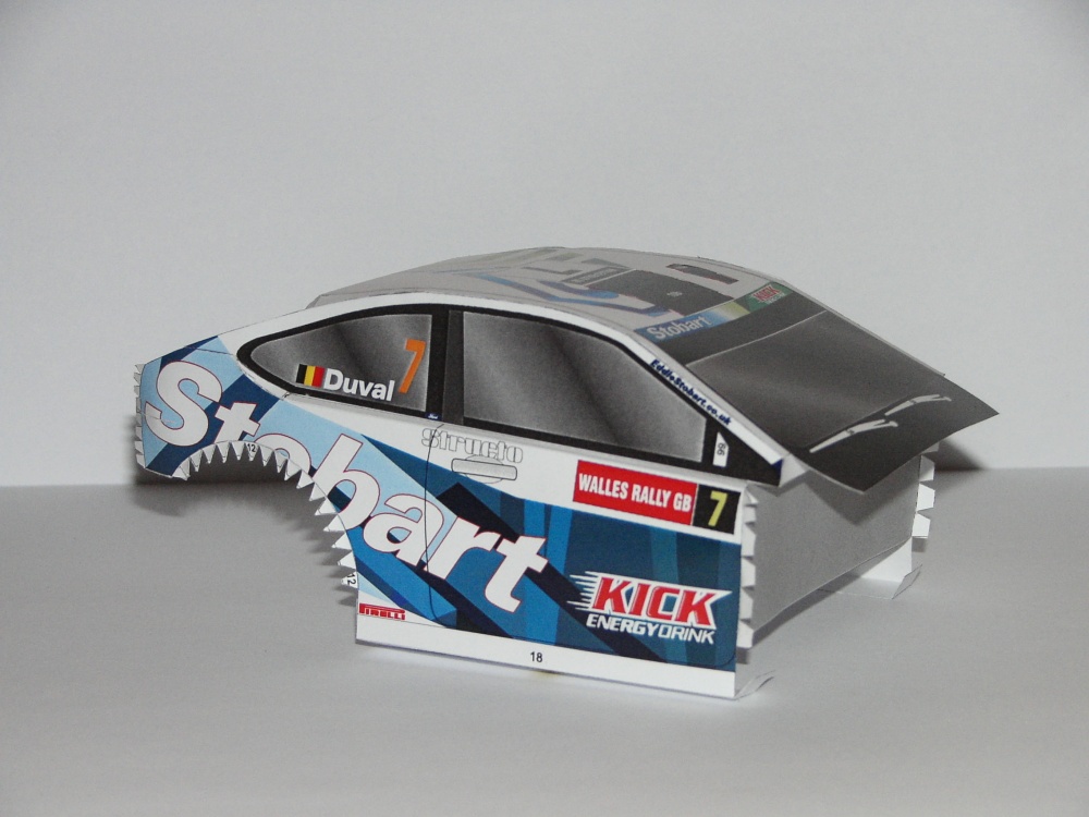 Ford Focus RS WRC (Plná velikost v novém okně) Ford Focus RS WRC