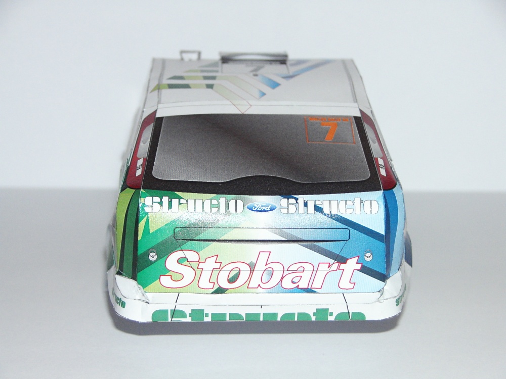Ford Focus RS WRC (Plná velikost v novém okně) Ford Focus RS WRC