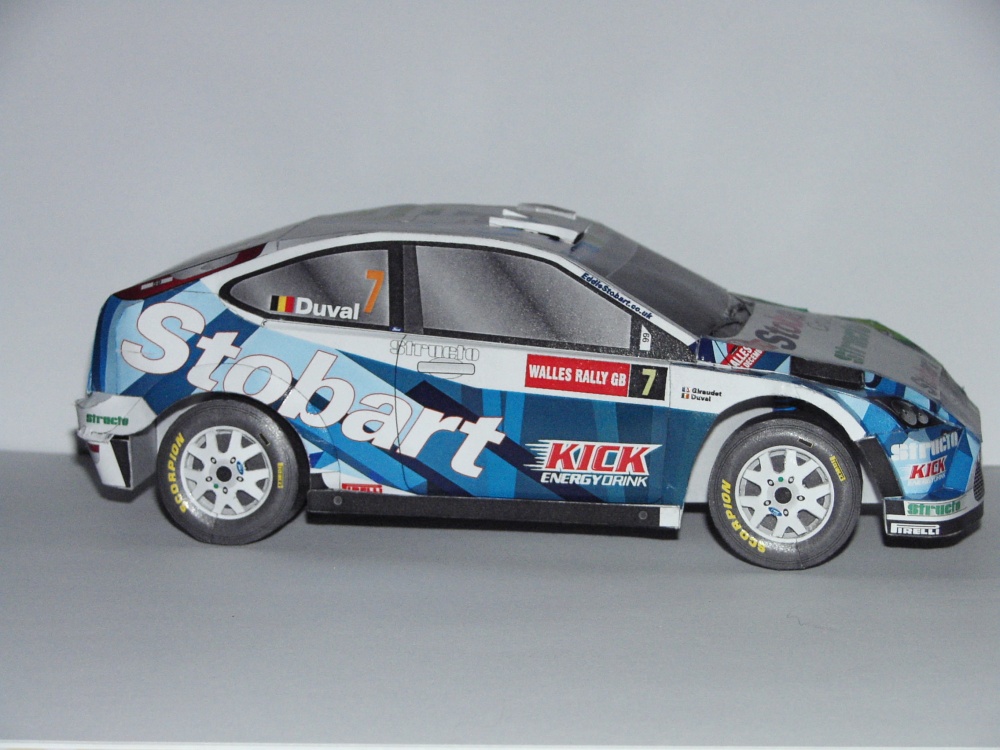Ford Focus RS WRC (Plná velikost v novém okně) Ford Focus RS WRC