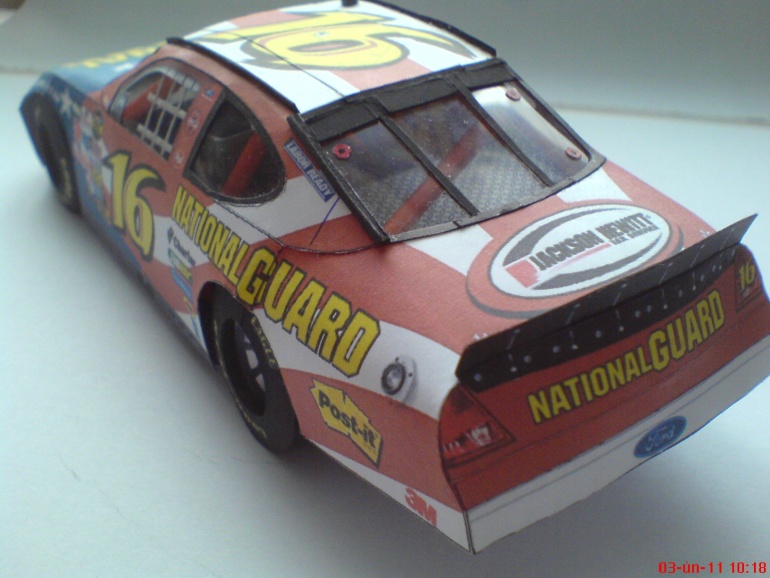 Ford Taurus Nascar 16  Greg Biffle
