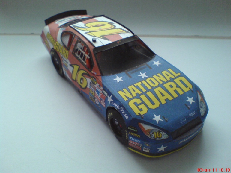 Ford Taurus Nascar 16  Greg Biffle