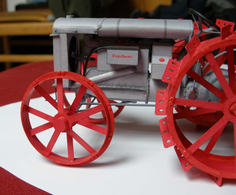 Fordson typ F (Plná velikost v novém okně) Fordson typ F