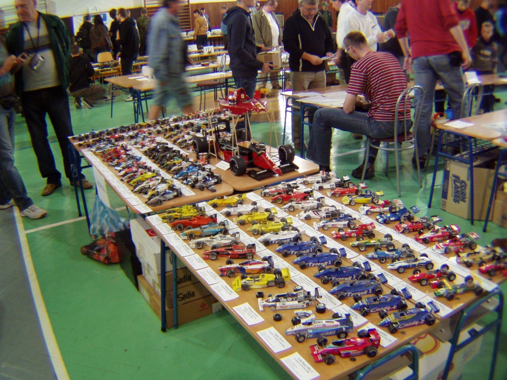 Formule 1 (Plná velikost v novém okně) Formule 1