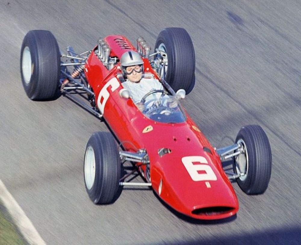 Formule 1 (Plná velikost v novém okně) Formule 1