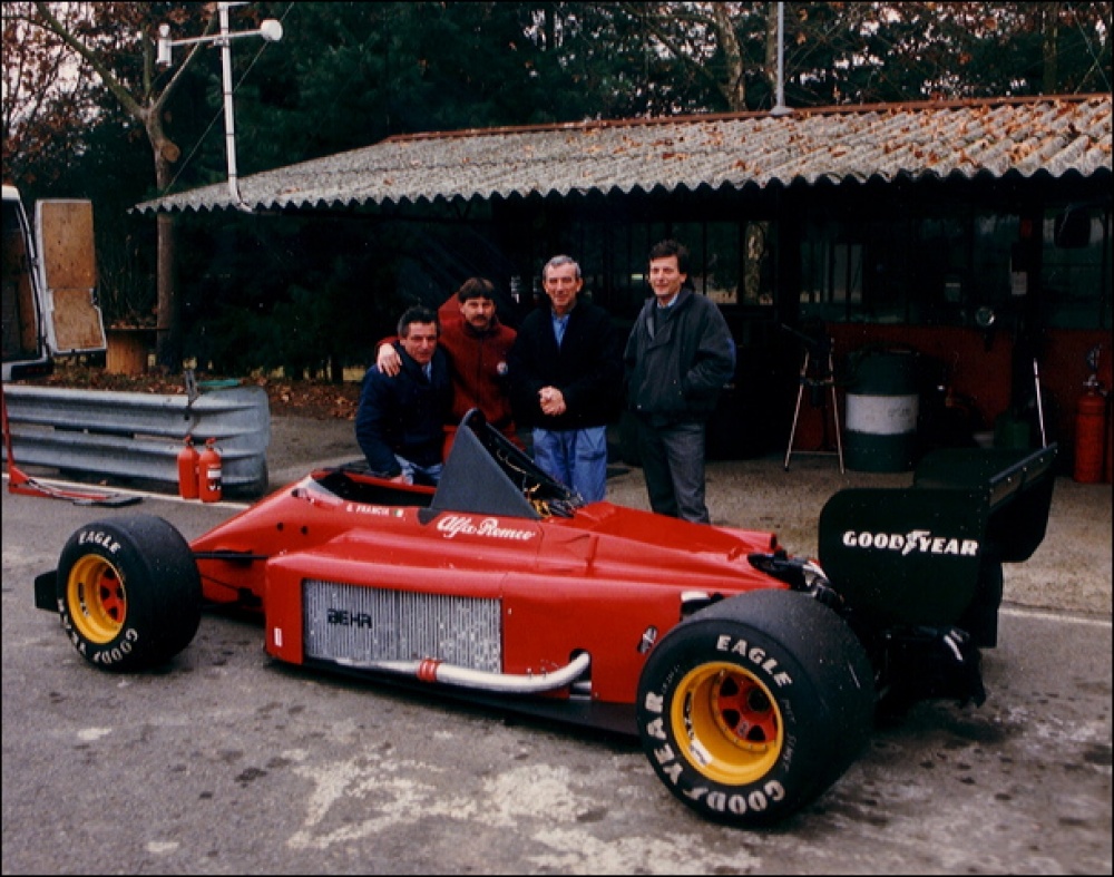 Formule 1 (Plná velikost v novém okně) Formule 1