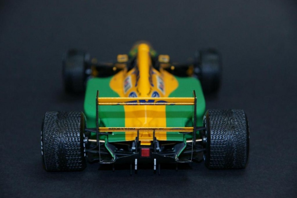 Formule 1 (Plná velikost v novém okně) Formule 1