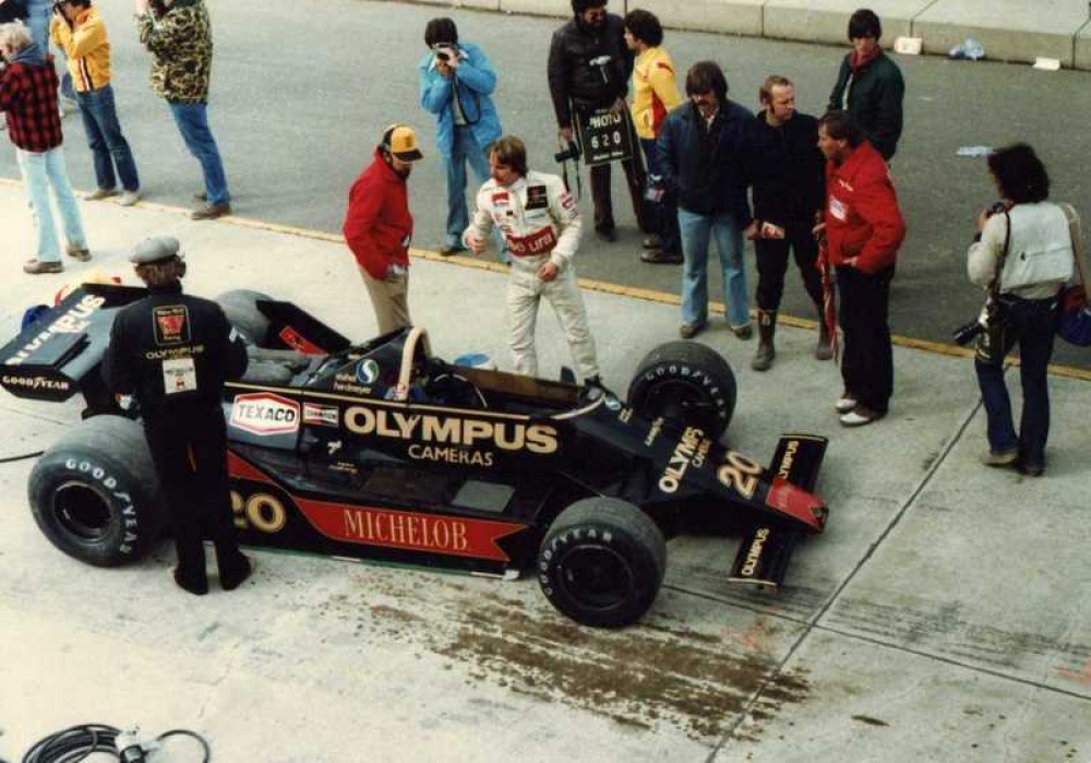 Formule 1 (Plná velikost v novém okně) Formule 1